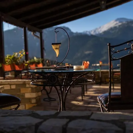 Πανσιόν Evilion Traditional 3*