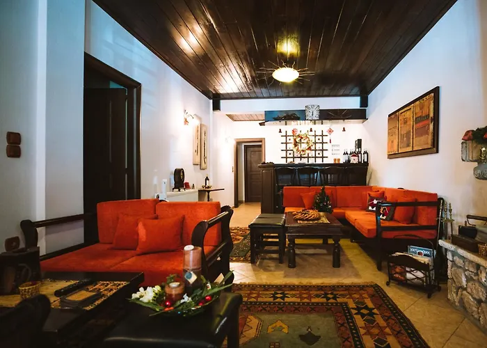 Konukevi Evilion Traditional 3*