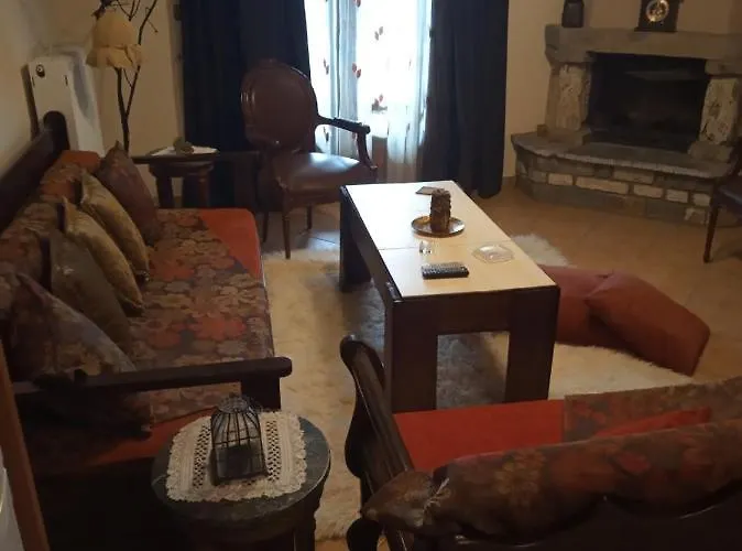 Evilion Traditional בית הארחה 3*